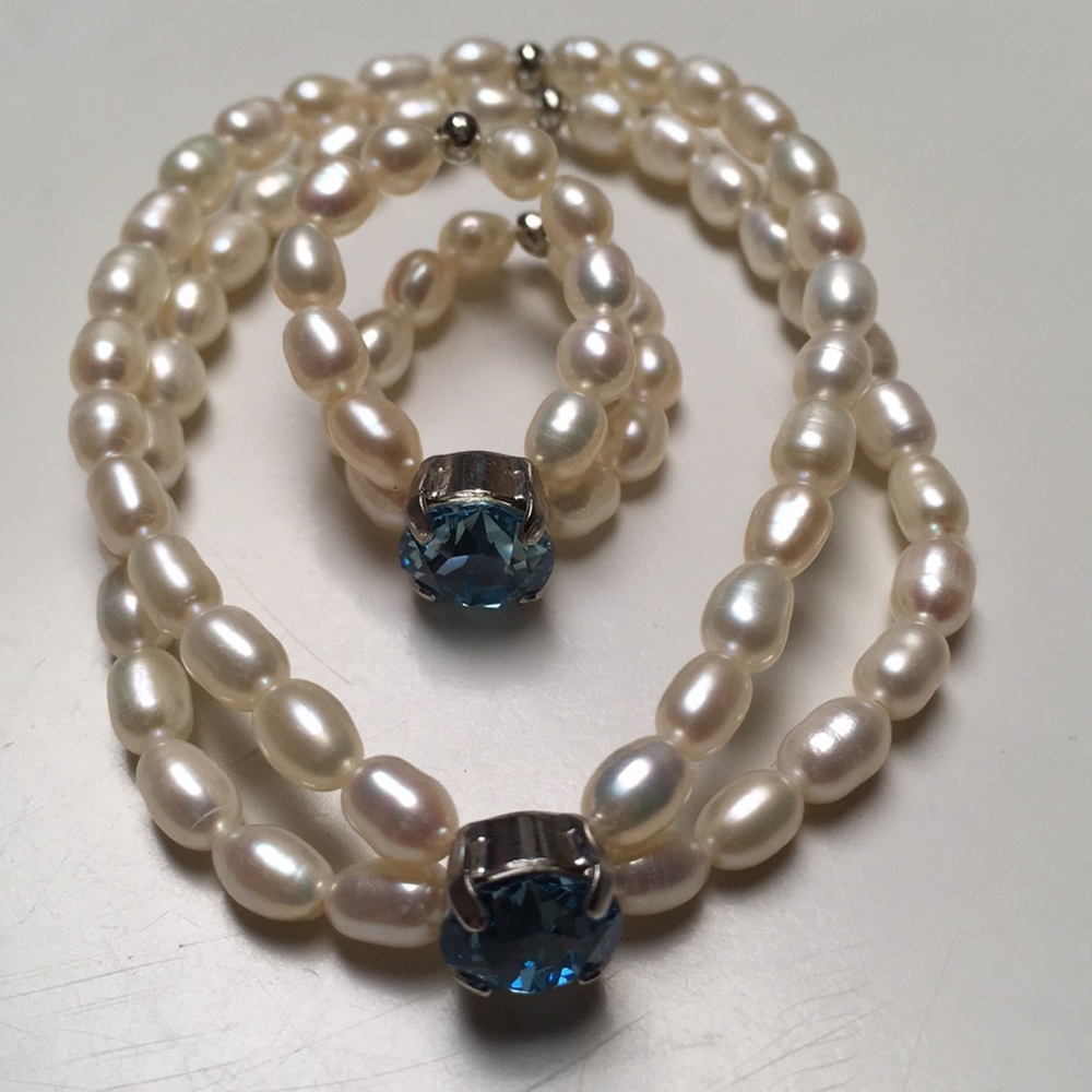 River Pearl set bracelet and ring with Swarovski blue crystals.